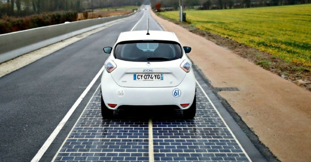 Inaugurata in Normandia la prima autostrada fotovoltaica