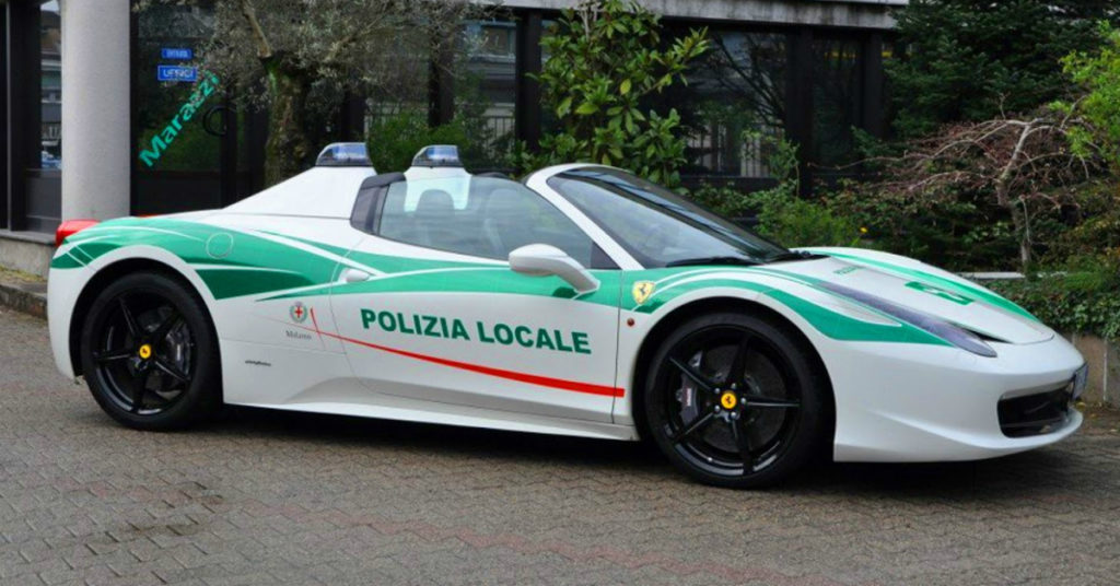 Ferrari polizia Milano