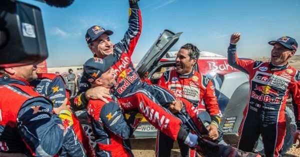 Carlos Sainz vince la Dakar 2020 e batte il suo stesso record