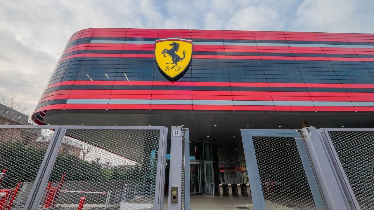 La Motor Valley pronta alla Fase 2: riaprono Ferrari e Dallara