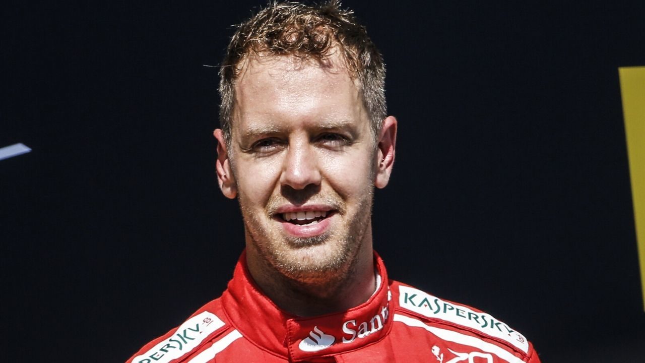 Vettel in pista con uno scooter: il pilota rischia una severa penalità
