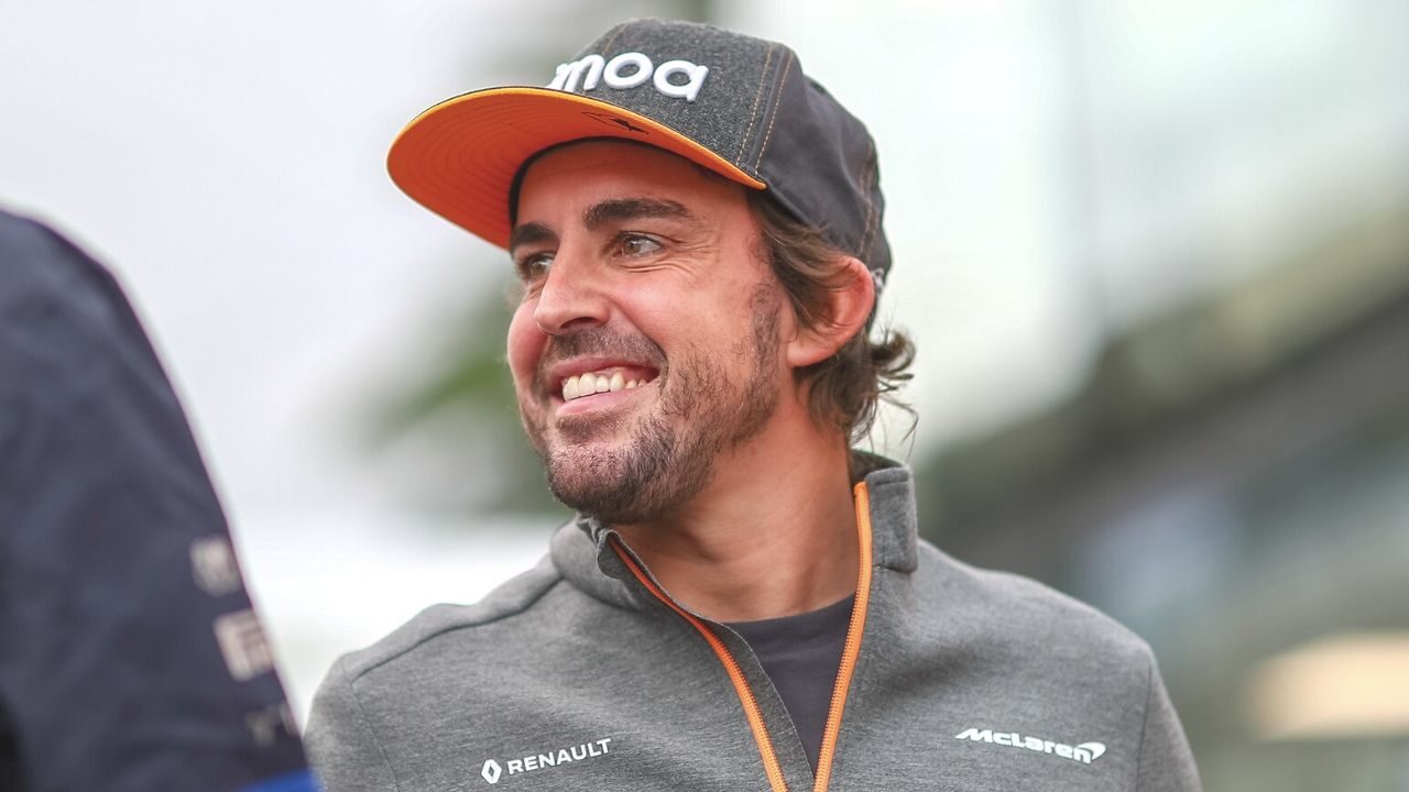 Marc Priestley accusa Alonso: “Pagava per battere Hamilton”