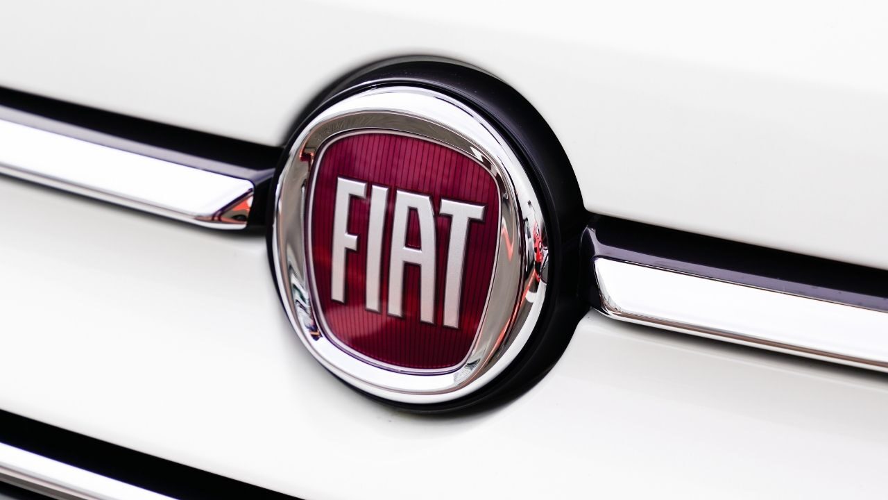 Lanciata la Fiat 500 elettrica, John Elkann: “È l’inizio di una nuova era”