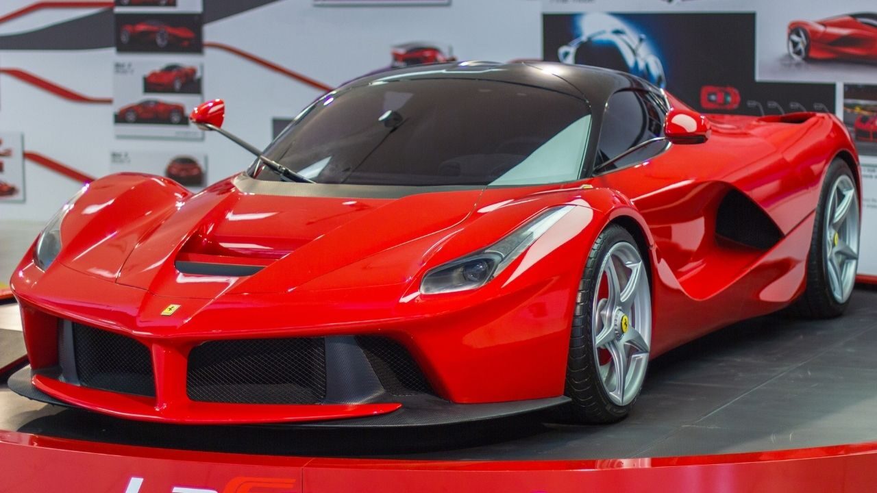 Presentata la nuova Ferrari F1-75: ecco com’è e perchè ha questo nome