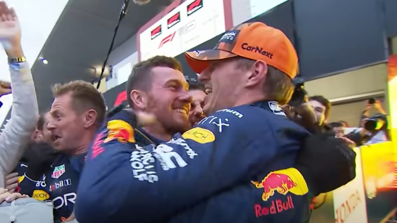 Verstappen vince il GP del Giappone: penalità per Leclerc che finisce terzo
