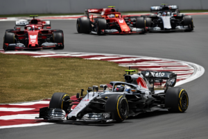 Ecco i top e i flop del weekend di F1 in Ungheria - AI Generated