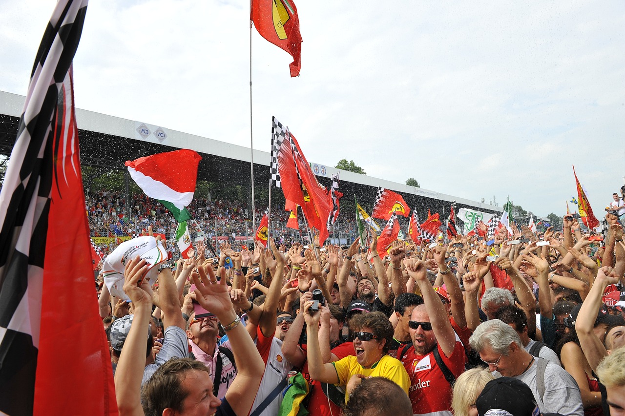 Tifosi Ferrari durante il GP sul circuito di Monza